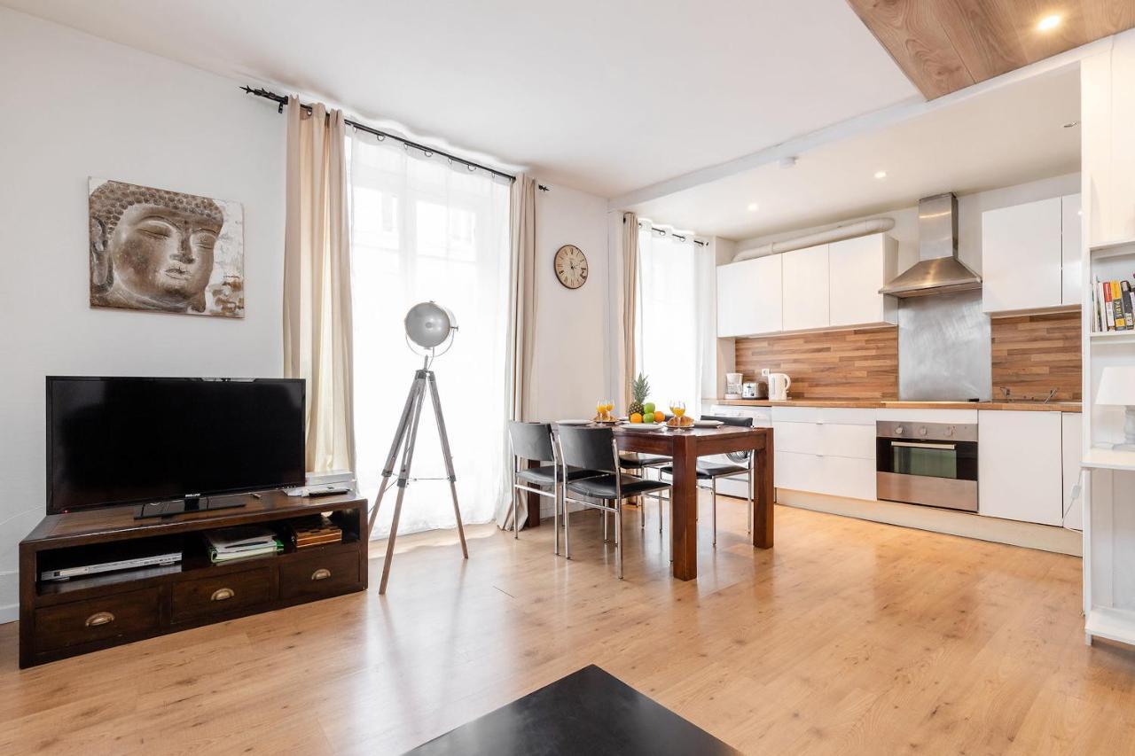 Rue Cler - Eiffel Tower City Apartment ปารีส ภายนอก รูปภาพ