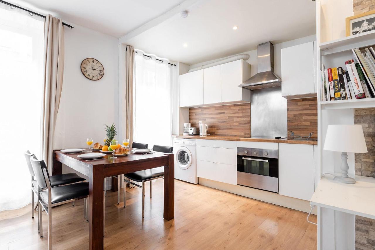Rue Cler - Eiffel Tower City Apartment ปารีส ภายนอก รูปภาพ