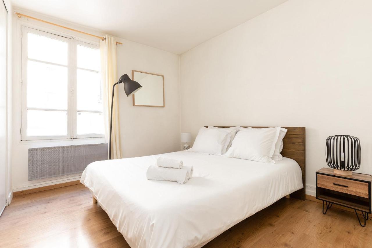 Rue Cler - Eiffel Tower City Apartment ปารีส ภายนอก รูปภาพ
