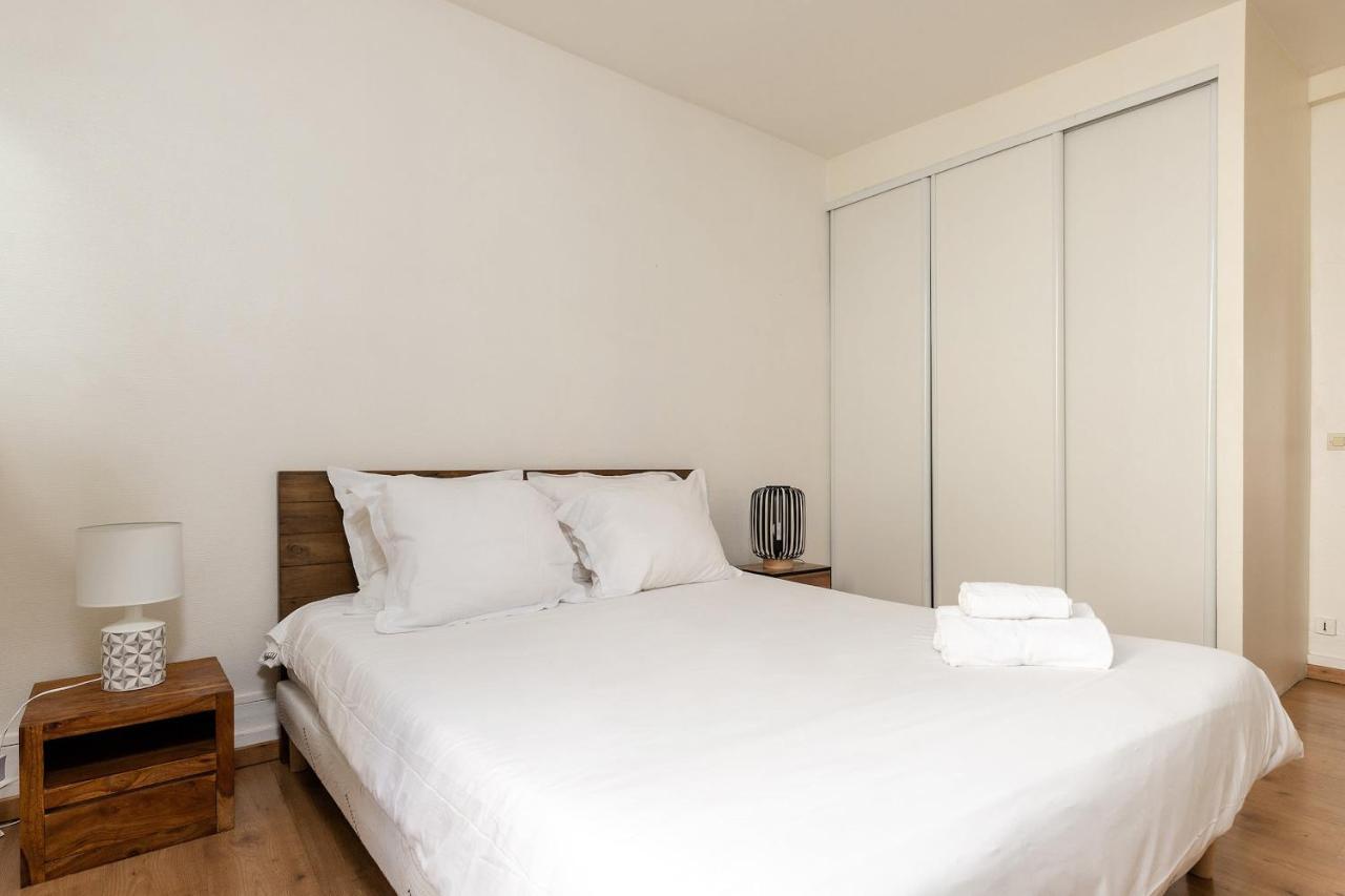 Rue Cler - Eiffel Tower City Apartment ปารีส ภายนอก รูปภาพ