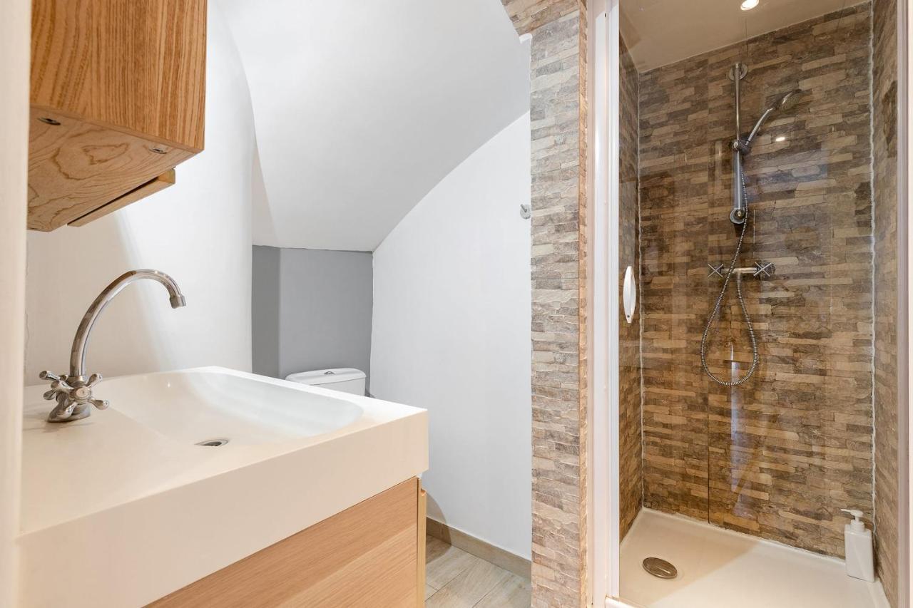 Rue Cler - Eiffel Tower City Apartment ปารีส ภายนอก รูปภาพ